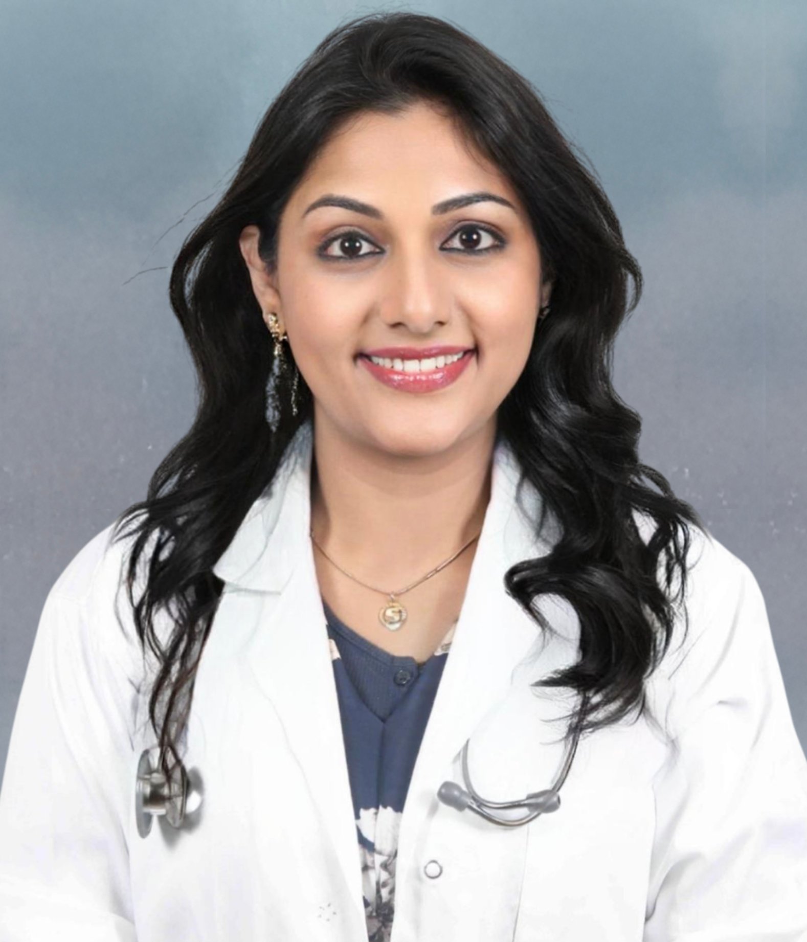 Prof. Susanna - Chief Practitioner, Managing Director at Miracle Health